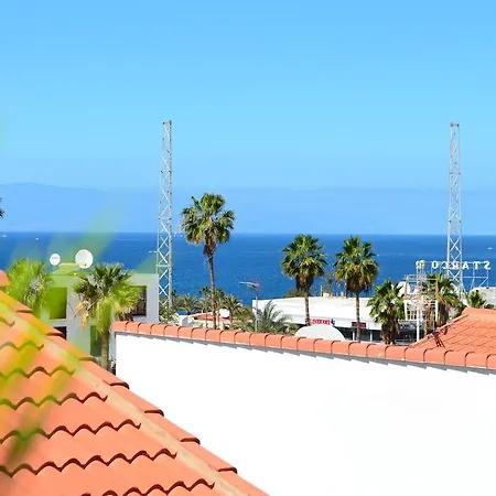 Las Americas Apartment *
